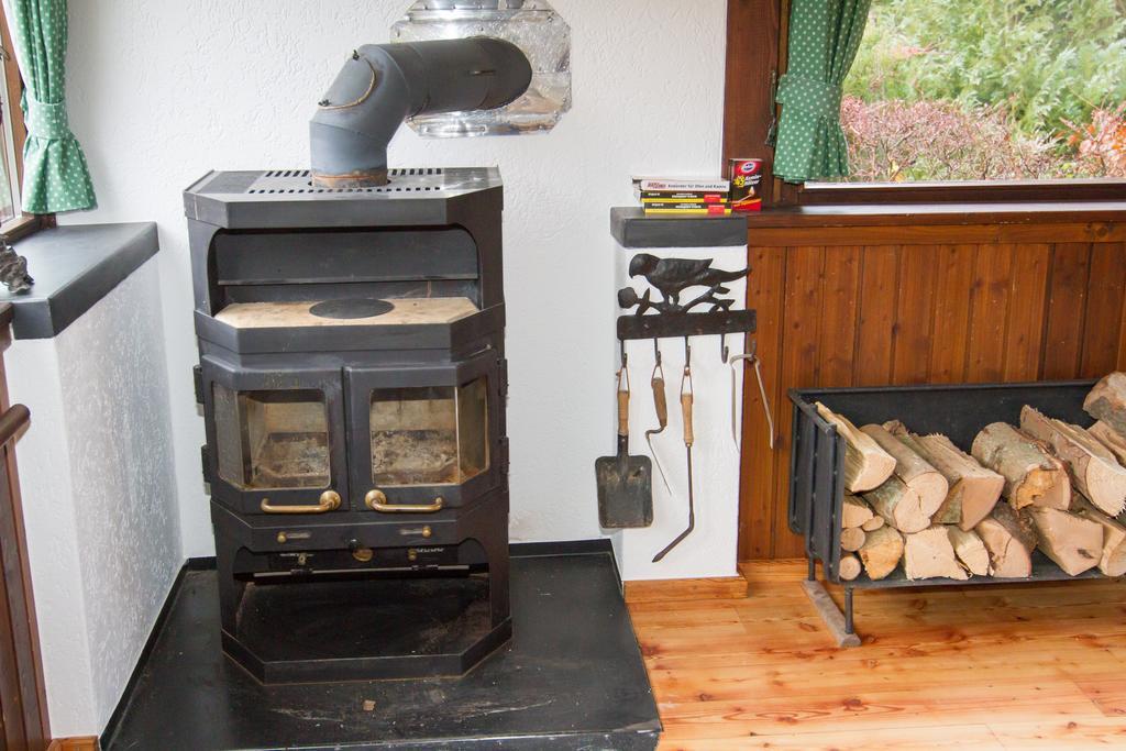 Ferienhaus "Kleiner Onkel" Honerath Buitenkant foto